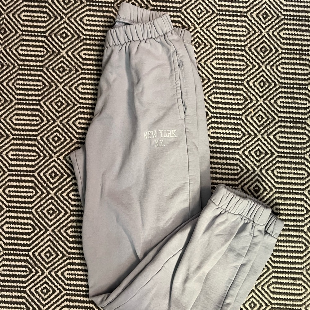 Brandy Melville NEW YORK embroidered sweatpants.
